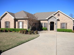 214 Congressional Cir, Little Rock, AR 72210
