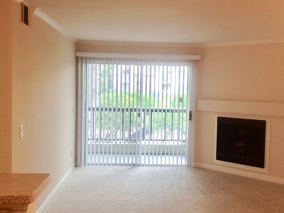 5th image of 5545 Canoga Ave APT 204