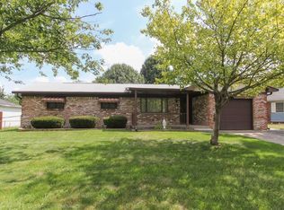 29 Angela Ct, Beech Grove, IN 46107