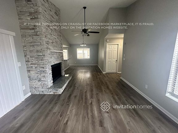 3rd image of 2447 Atrium Cir