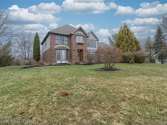 2nd image of 7252 Steeplechase Dr