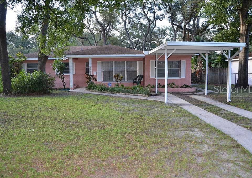 1st image of 203 W Azalea Ave