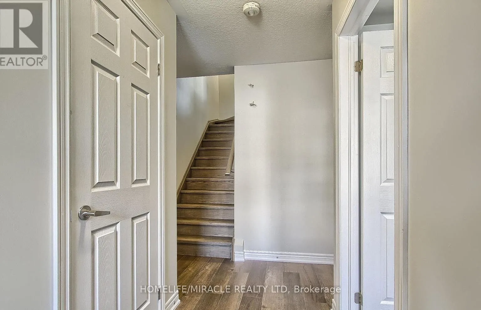 4 bed, $2,649 — Photo 3