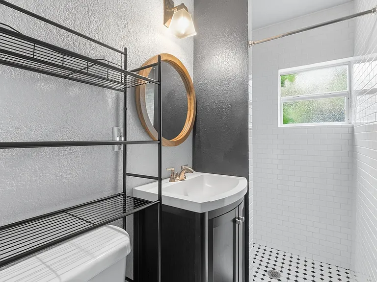 1137 Nickols Ave — Photo 18