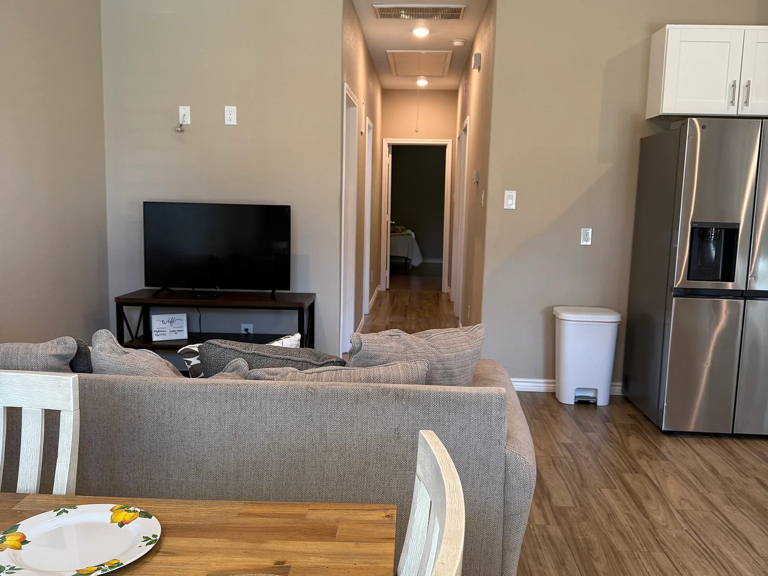 3 bed, 1000 sqft, $1,495 — Photo 4