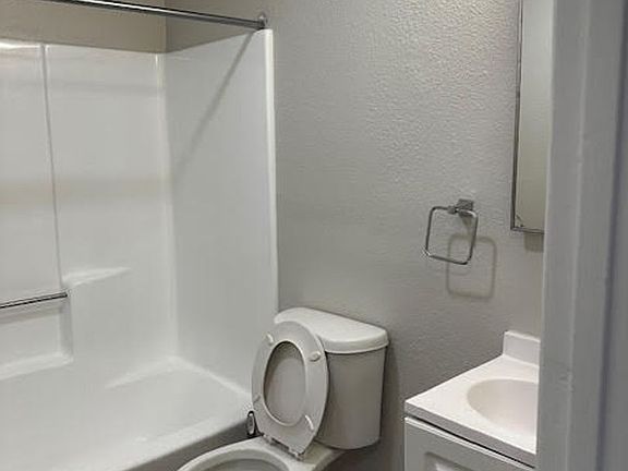 3rd image of 509 E Central Ave APT 6