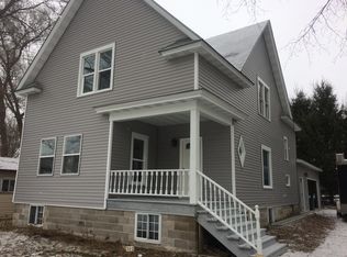 302 E Valley View Dr, Wautoma, WI 54982