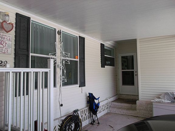 3rd image of 1620 Darrington Ln #829