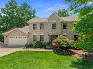 5951 Summerhedge Pl, Saint Louis, MO 63128