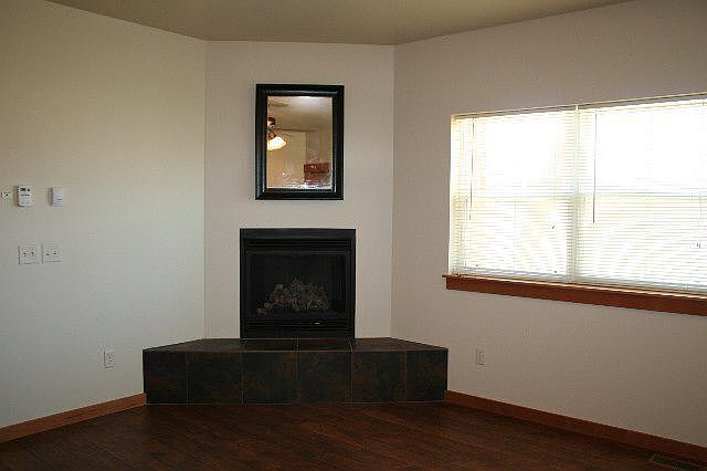 2nd image of 368 Kimball Ave APT B
