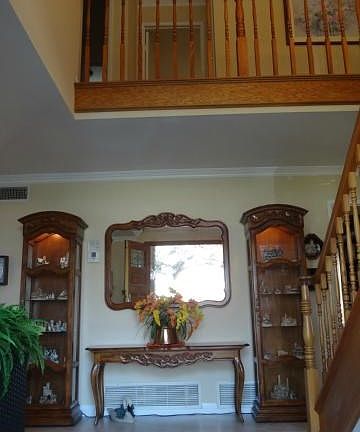 2nd image of 6527 Hayes Ct