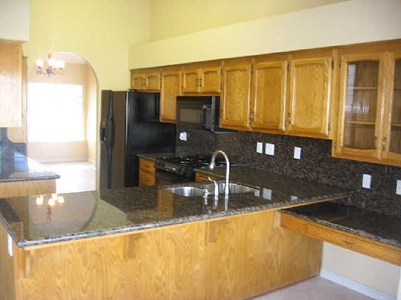 5th image of 3450 Harbor Dr