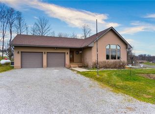 4882 Kirk Rd, Columbiana, OH 44408