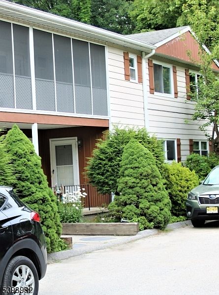 1st image of 352-E Lake Shore South #E
