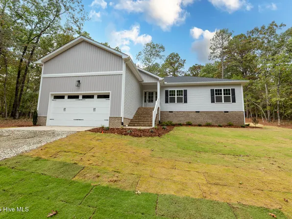 104 Shropshire Lane, West End, NC 27376