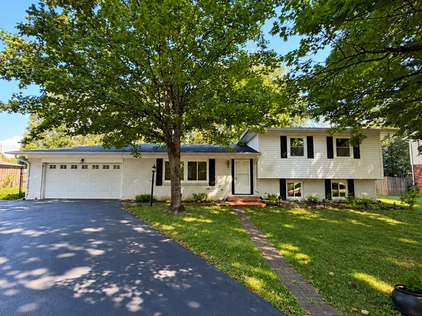 2706 Lakewood Dr N, Indianapolis, IN 46280