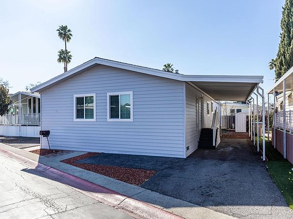 2nd image of 510 Saddlebrook Dr #22