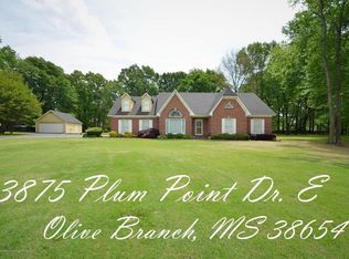 3875 Plum Point Dr E, Olive Branch, MS 38654