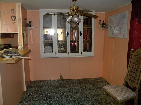 5th image of 11036 NW 113th Pl