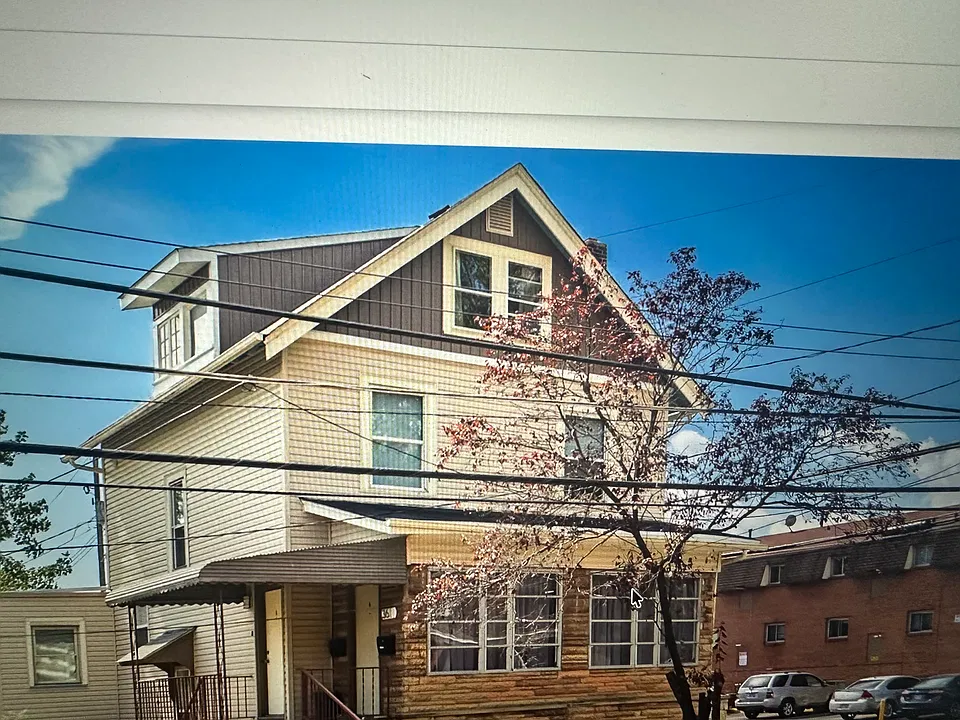 361 E 20th Ave #B