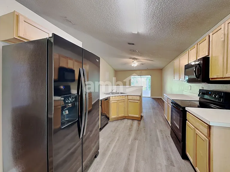 7187 Rutland Ct — Photo 3