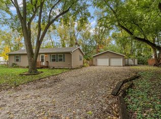 2560 E 1071 N, Demotte, IN 46310