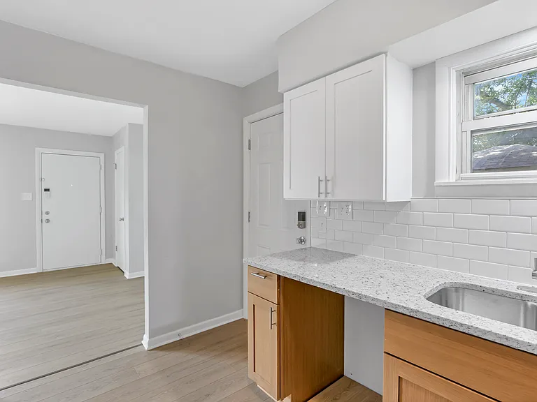307 S Wheatland Ave — Photo 9