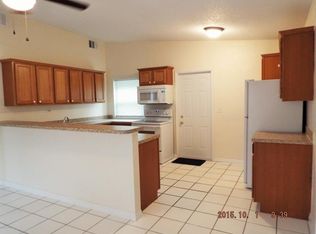 3911 Peach Dr, Jacksonville, FL 32246