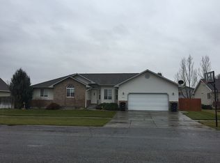 3050 E Silver Cir, Ammon, ID 83401