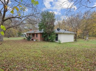 8668 City Lake Rd, Kemp, TX 75143