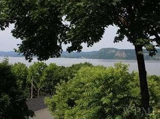 18 Riverview Ct, Ossining, NY 10562