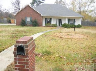 104 Ralph Dr, Texarkana, TX 75501