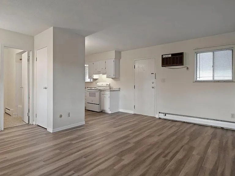 515 Riverview Dr #204 — Photo 12