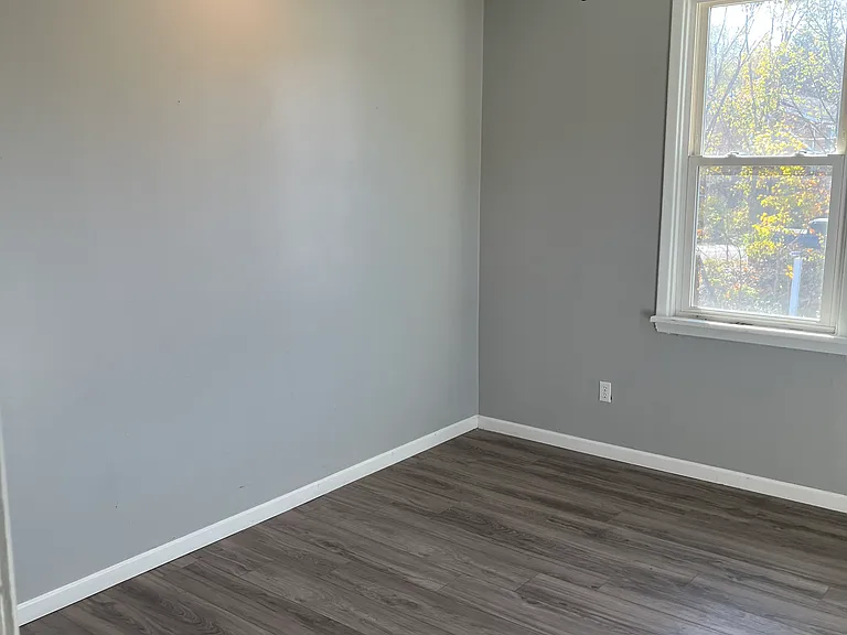4710 Main St #4 — Photo 7