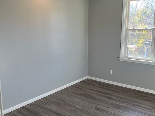 4710 Main St, Imperial, PA 15126