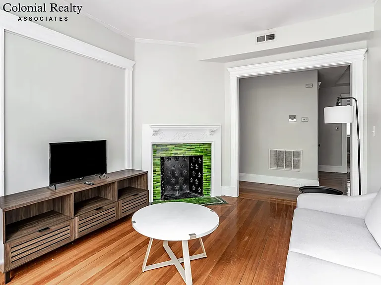10 Strathmore Rd #22 — Photo 43