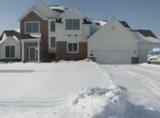 12782 Arboretum Dr, Belvidere, IL 61008