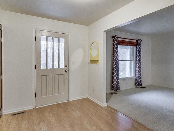 3rd image of 4536 Bridgeway Dr