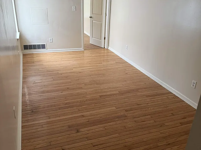 1118 Green St #2 — Photo 1