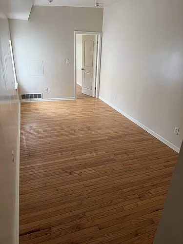 1118 Green St Photo 1