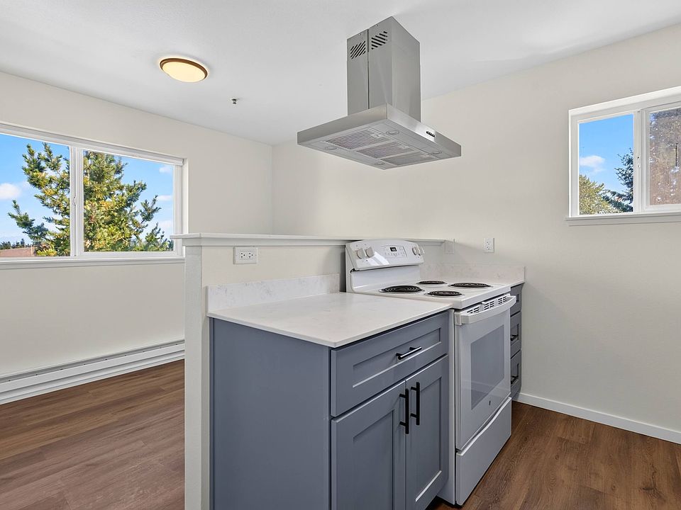 1st image of 125 W Casino Rd #21