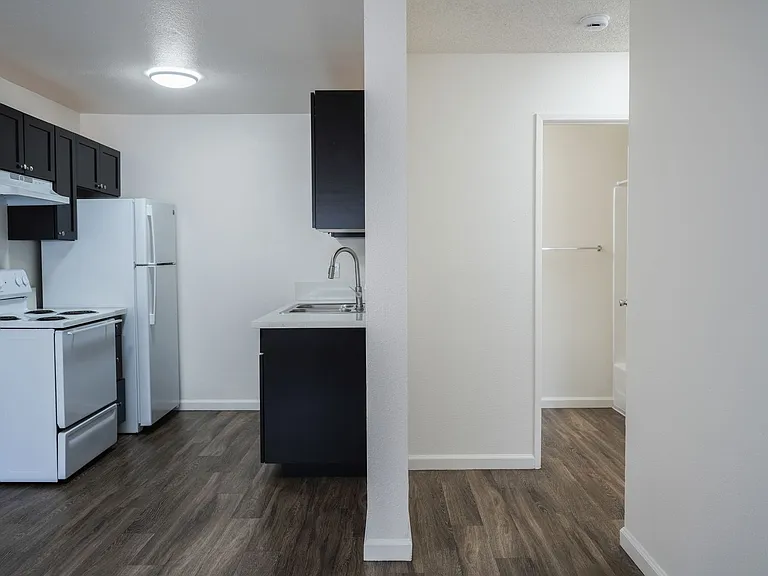 Orange Glen — Photo 20