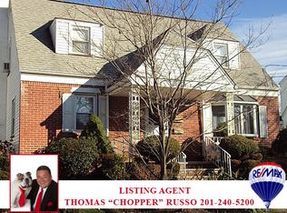9-09 2nd St, Fair Lawn, NJ 07410