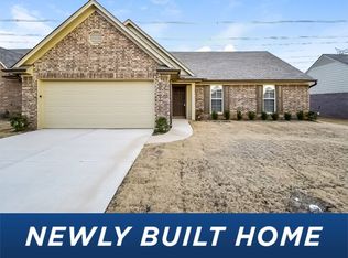 8767 Smith Ranch Dr, Southaven, MS 38671