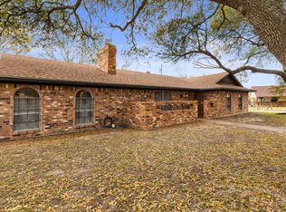 918 Saint Charles Ct, Marlin, TX 76661