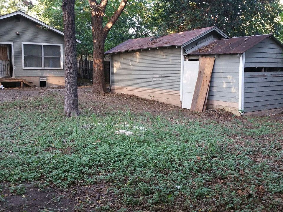2nd image of 730 W Magnolia Ave
