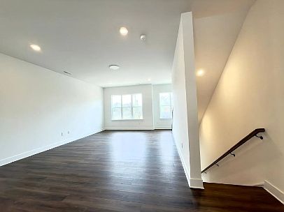 2nd image of 4013 Arvida Ln