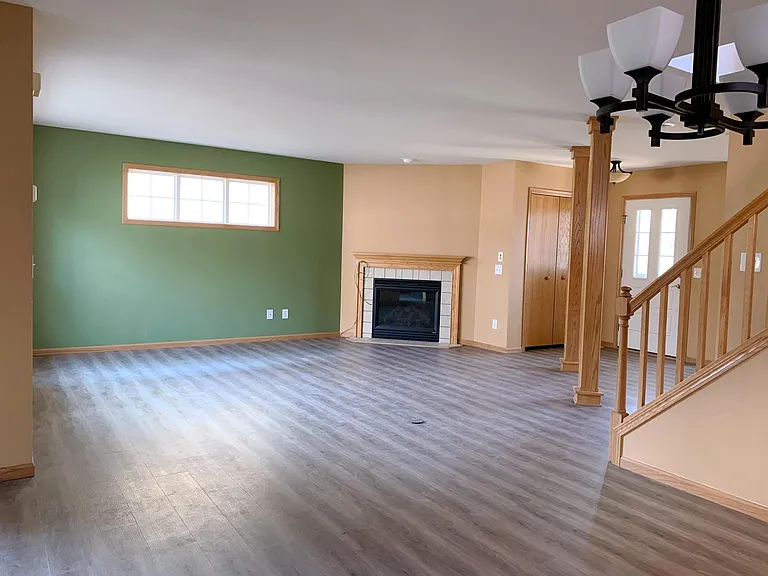1643 Okeeffe Ave — Photo 4