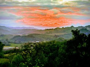 26890 River Rd, Cloverdale, CA 95425