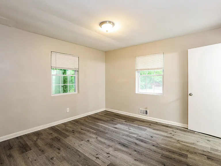 3946 Creel Dr — Photo 9